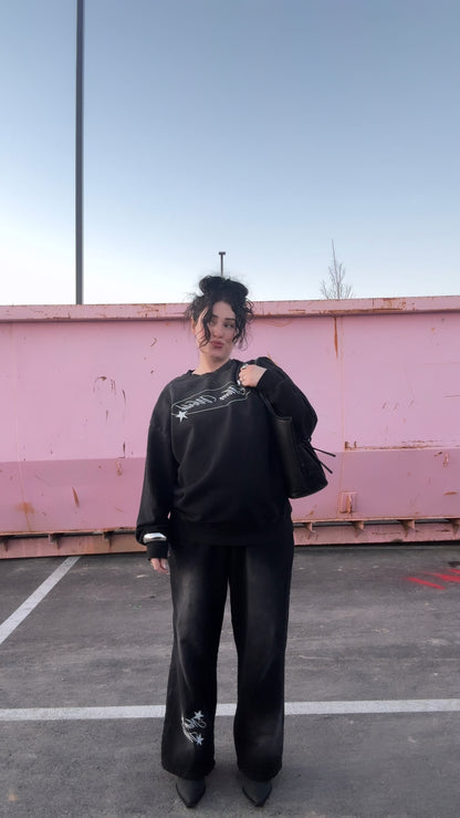 MOM WORLD sweatshirt