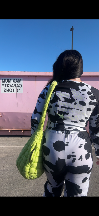 Moo dreams  top